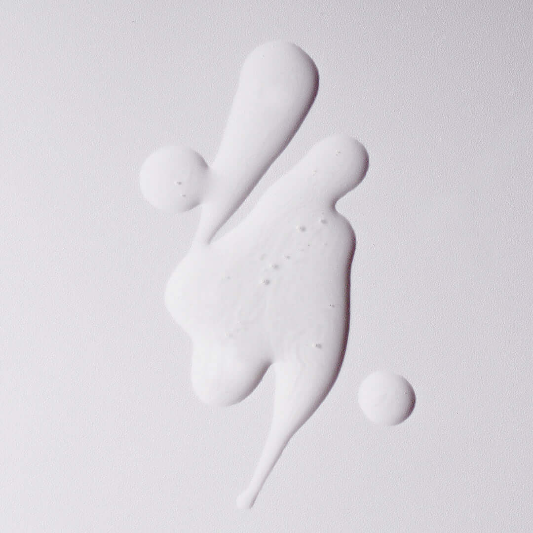 PRIORI LCA fx120 Gel Perfector cream texture showcasing its lightweight and smooth consistency