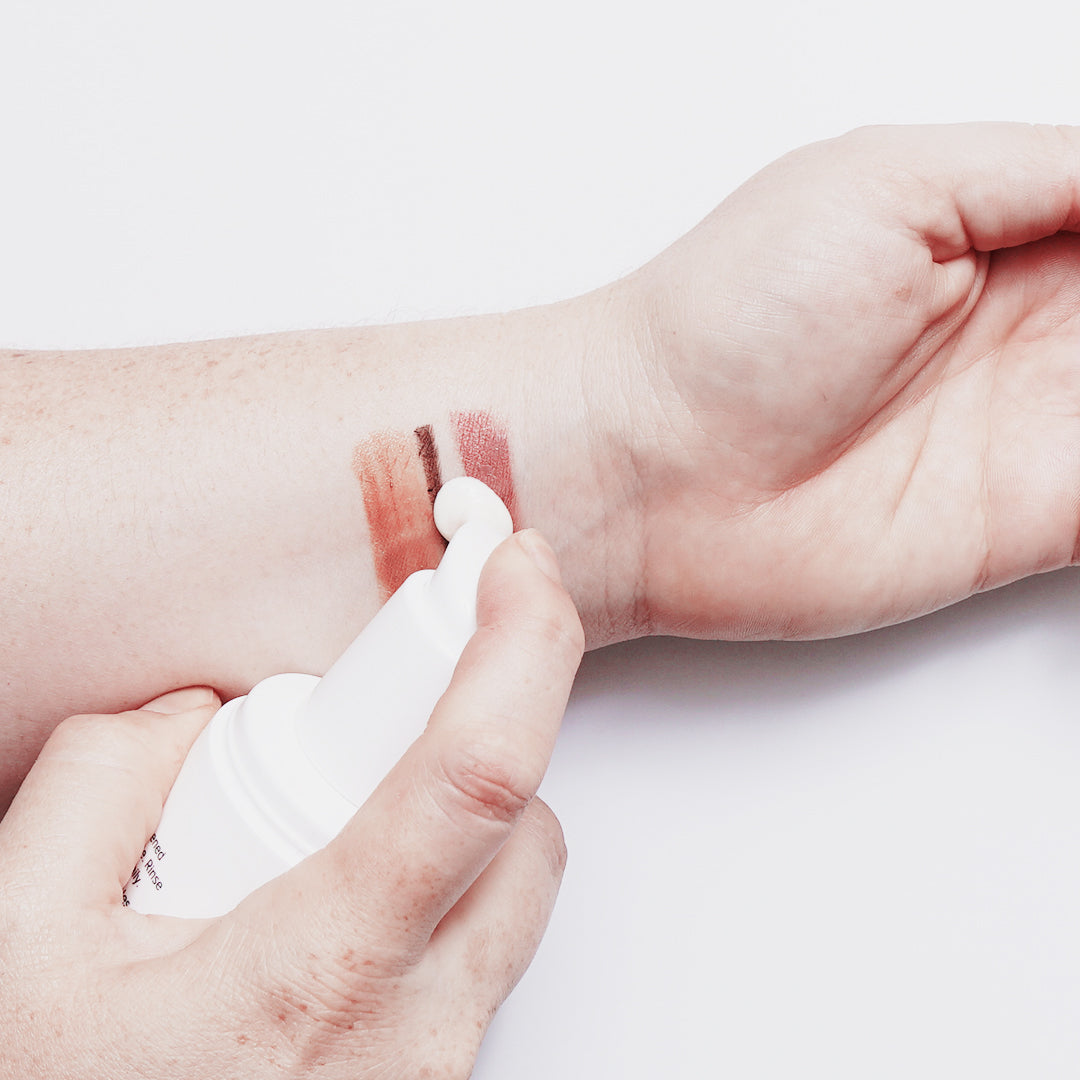 PRIORI Q+SOD Active Cleanser cleanser being pumped into the hand
